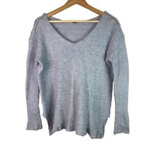 Free People Women's Size S Pale Blue Fuzzy Scoop Neck Pullover Boho Sweater‎ *
